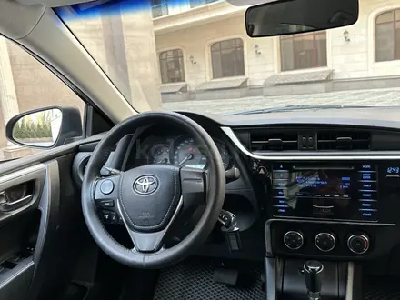 Toyota Corolla 2018 года за 9 400 000 тг. в Алматы – фото 17