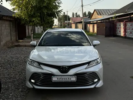 Toyota Camry 2021 года за 17 500 000 тг. в Алматы