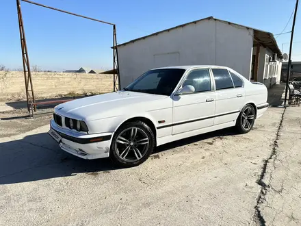 BMW 525 1994 года за 2 800 000 тг. в Шымкент