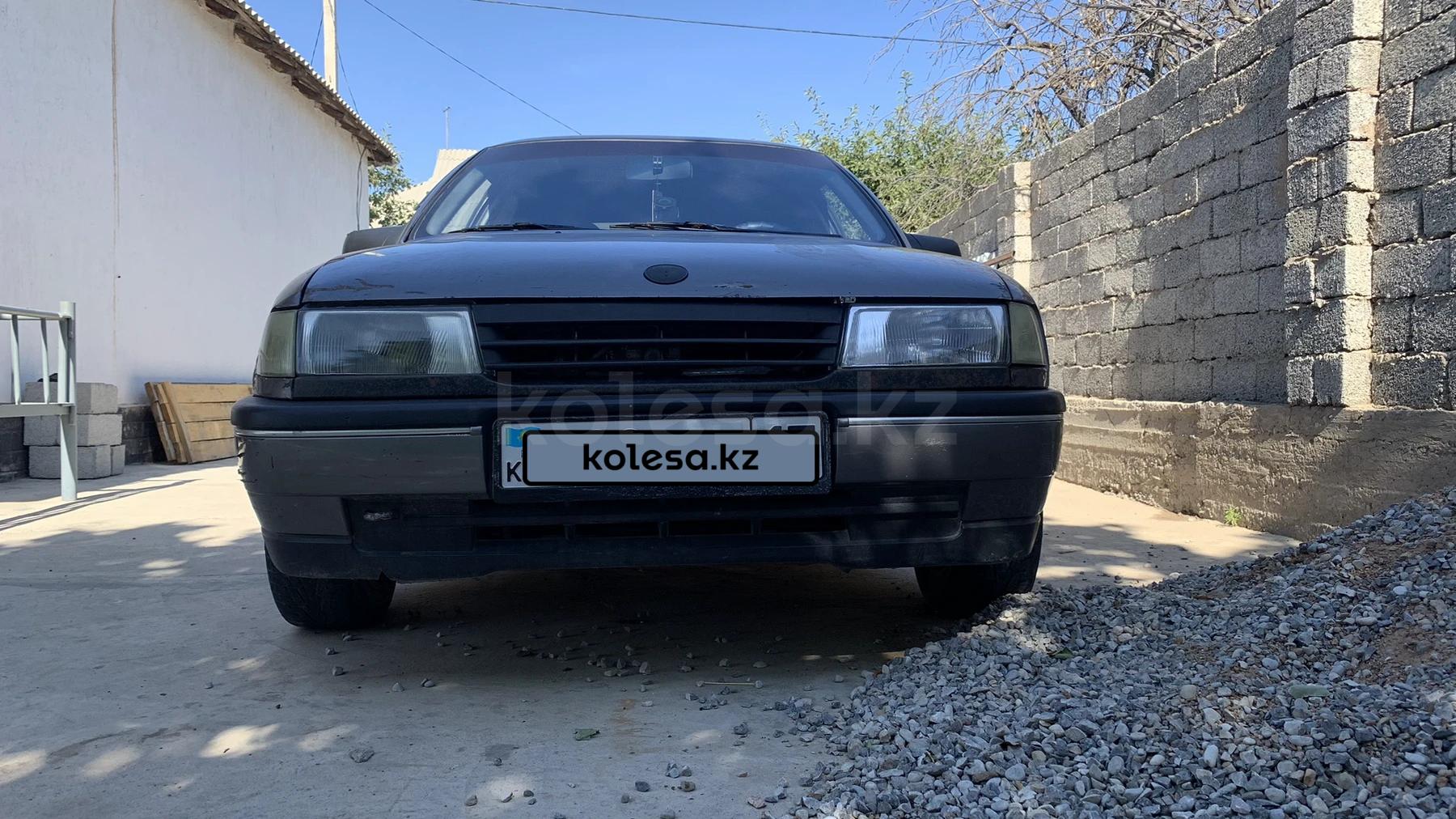 Opel Vectra 1992 г.