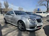 Mercedes-Benz E 320 2003 годаүшін5 600 000 тг. в Алматы – фото 4