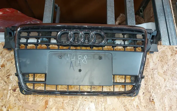 Решётка радиатора на Ауди А4 Б8 Audi A4 07-11 решетка оригинал, привознаяүшін50 000 тг. в Алматы