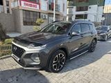 Hyundai Santa Fe 2018 года за 12 000 000 тг. в Шымкент