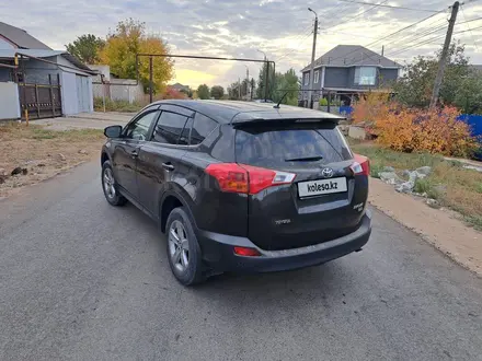 Toyota RAV4 2014 года за 12 000 000 тг. в Уральск – фото 2