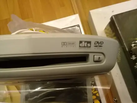 Новый потолочный монитор с DVD-проигрывателем Panasonic CY-VHD9401N за 120 000 тг. в Уральск – фото 19