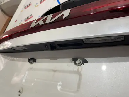 Крышка багажника KIA Seltos 2019-2025 ORIGINAL (белый) за 10 000 тг. в Алматы – фото 17