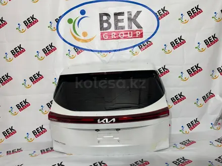Крышка багажника KIA Seltos 2019-2025 ORIGINAL (белый) за 10 000 тг. в Алматы – фото 2