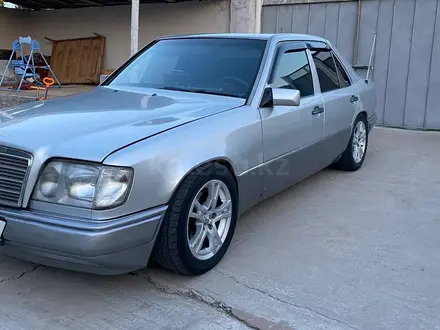 Mercedes-Benz E 280 1994 года за 2 200 000 тг. в Шымкент – фото 9