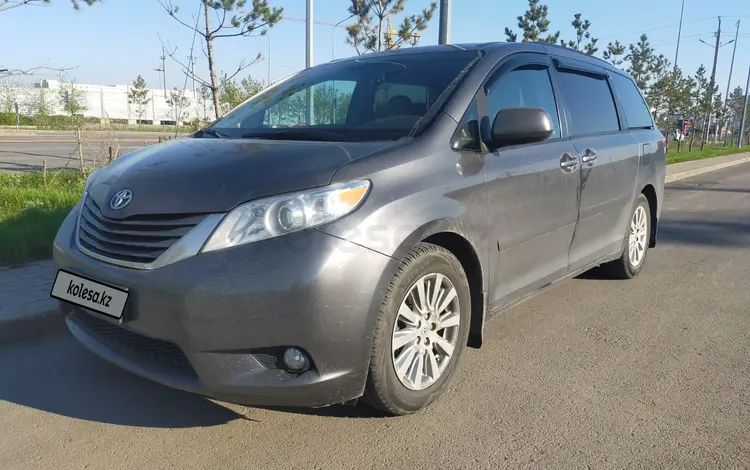 Toyota Sienna 2011 года за 13 500 000 тг. в Астана