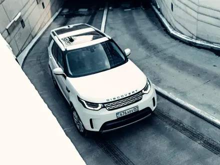 Land Rover Discovery 2018 года за 21 000 000 тг. в Алматы – фото 6