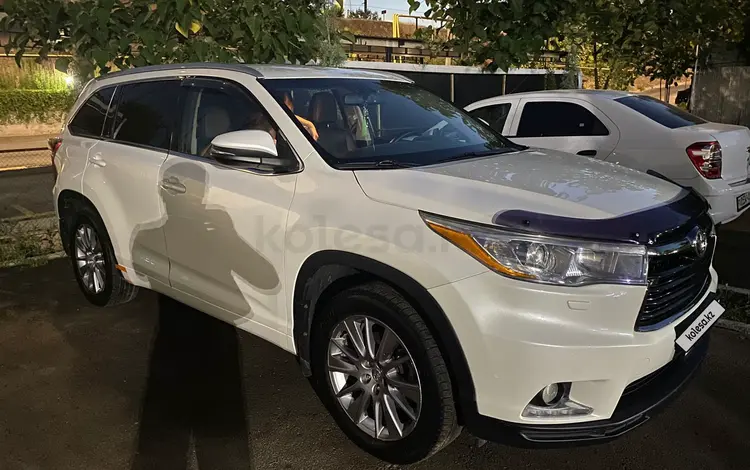 Toyota Highlander 2014 годаfor15 300 000 тг. в Актау