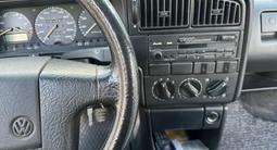 Volkswagen Passat 1991 года за 2 400 000 тг. в Семей – фото 5