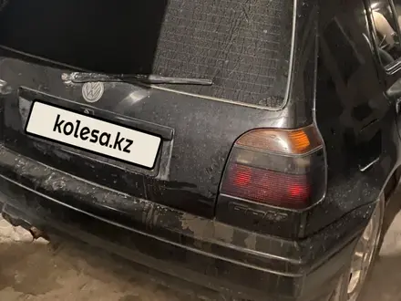 Volkswagen Golf 1996 года за 1 600 000 тг. в Алматы – фото 4