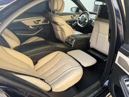 Mercedes-Benz S 400 2015 года за 17 700 000 тг. в Караганда – фото 24