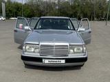 Mercedes-Benz E 260 1991 годаүшін1 450 000 тг. в Талдыкорган