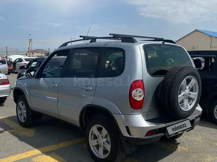 Chevrolet Niva 2015 года за 3 200 000 тг. в Атырау – фото 12