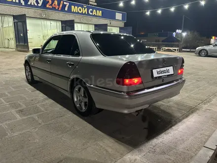 Mercedes-Benz C 200 1999 года за 4 200 000 тг. в Актау