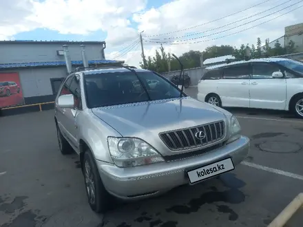 Lexus RX 300 1999 года за 2 500 000 тг. в Уральск