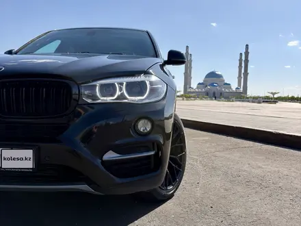 BMW X6 2016 года за 17 900 000 тг. в Астана – фото 2