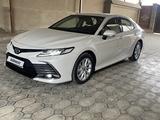 Toyota Camry 2023 годаfor17 500 000 тг. в Шымкент – фото 3