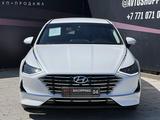 Hyundai Sonata 2022 года за 14 500 000 тг. в Актобе – фото 2