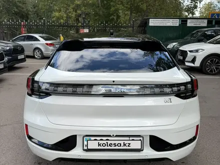 Zeekr 001 2023 года за 14 500 000 тг. в Астана – фото 4