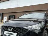 Hyundai Accent 2021 года за 7 100 000 тг. в Караганда – фото 5