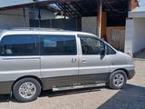 Hyundai Starex 2004 года за 3 400 000 тг. в Шымкент – фото 2