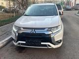 Mitsubishi Outlander 2022 года за 12 300 000 тг. в Астана – фото 2