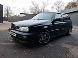 Volkswagen Golf 1997 года за 2 000 000 тг. в Алматы