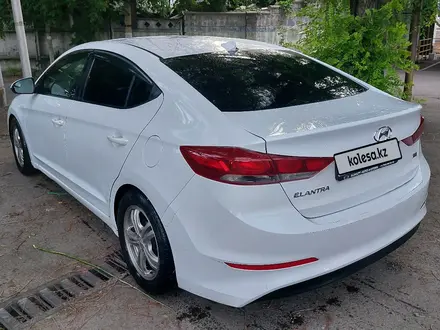 Hyundai Elantra 2018 года за 6 000 000 тг. в Алматы – фото 4