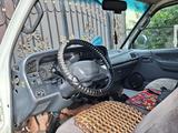 Toyota Hiace 2002 годаүшін3 700 000 тг. в Усть-Каменогорск – фото 3