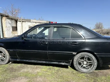 Mercedes-Benz C 180 1994 года за 1 850 000 тг. в Семей – фото 9