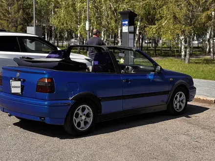 Volkswagen Golf 1994 года за 2 000 000 тг. в Астана – фото 2