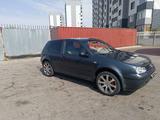 Volkswagen Golf 2002 годаүшін2 600 000 тг. в Тараз