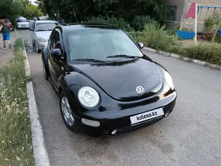 Volkswagen Beetle 2000 года за 3 000 000 тг. в Астана – фото 2