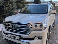 Toyota Land Cruiser 2015 годаүшін29 600 000 тг. в Алматы