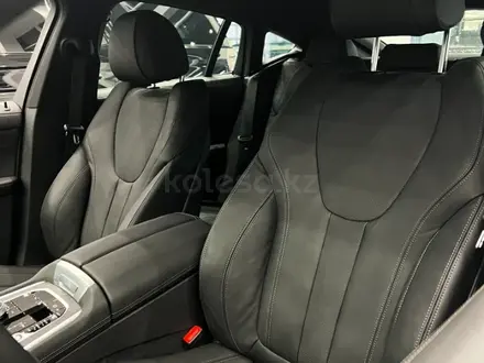 BMW X6 XDrive 40i 2022 года за 69 000 000 тг. в Усть-Каменогорск – фото 13