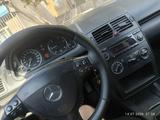 Mercedes-Benz A 160 2005 годаүшін2 300 000 тг. в Караганда – фото 4