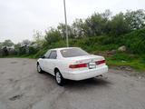 Toyota Camry 2000 года за 3 100 000 тг. в Есик