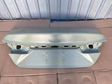 Крышка багажника на TOYOTA CAMRY 80 2024- В ОРИГИНАЛЕ НОВАЯ за 280 000 тг. в Алматы