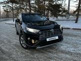 Toyota RAV4 2020 года за 16 700 000 тг. в Павлодар – фото 2