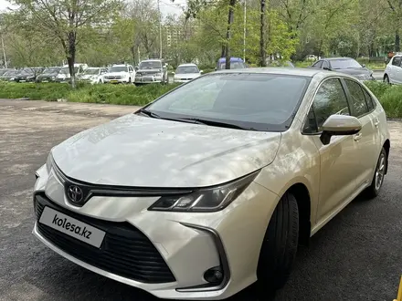 Toyota Corolla 2019 года за 9 450 000 тг. в Алматы – фото 2