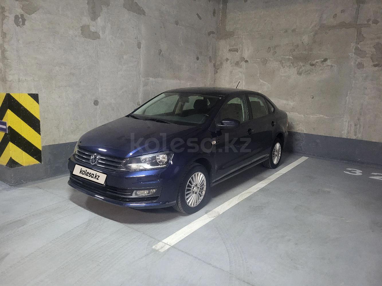 Volkswagen Polo 2015 г.