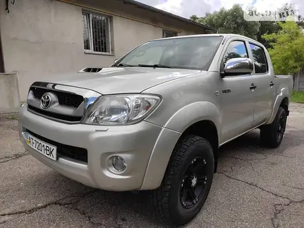 Бампер передний Toyota Hilux хайлюкс 09-11 за 28 000 тг. в Алматы – фото 2