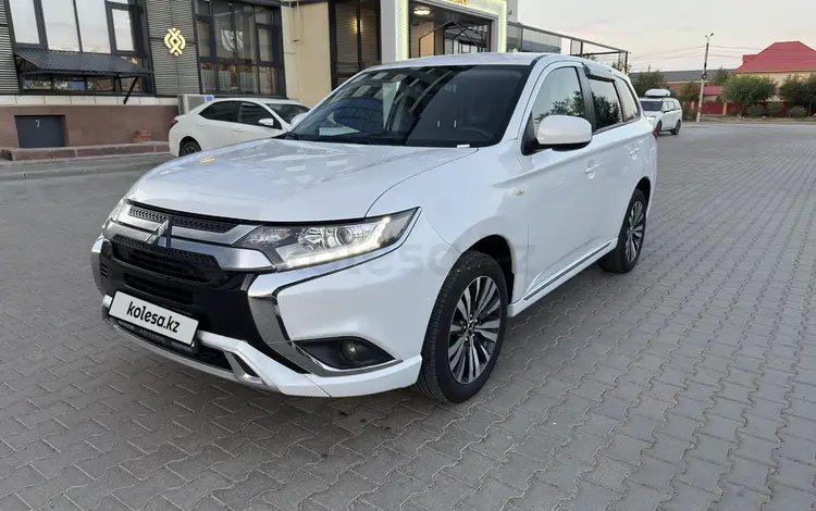 Mitsubishi Outlander 2022 года за 10 700 000 тг. в Уральск