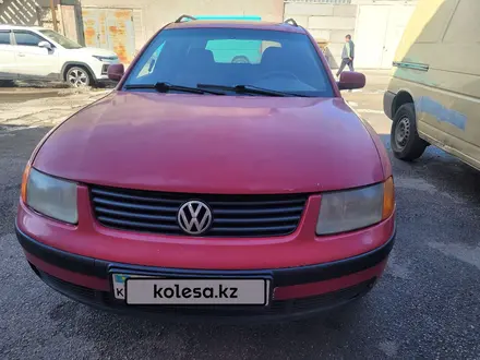 Volkswagen Passat 2000 года за 1 700 000 тг. в Алматы