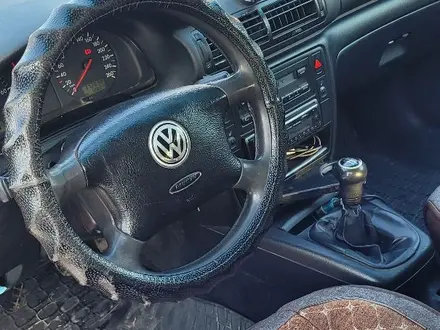 Volkswagen Passat 2000 года за 1 700 000 тг. в Алматы – фото 20