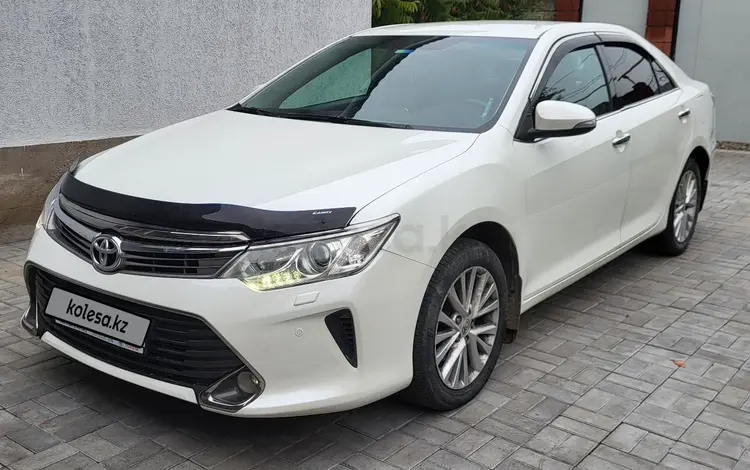 Toyota Camry 2015 годаfor10 300 000 тг. в Алматы