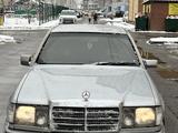 Mercedes-Benz E 230 1992 года за 1 600 000 тг. в Алматы – фото 2